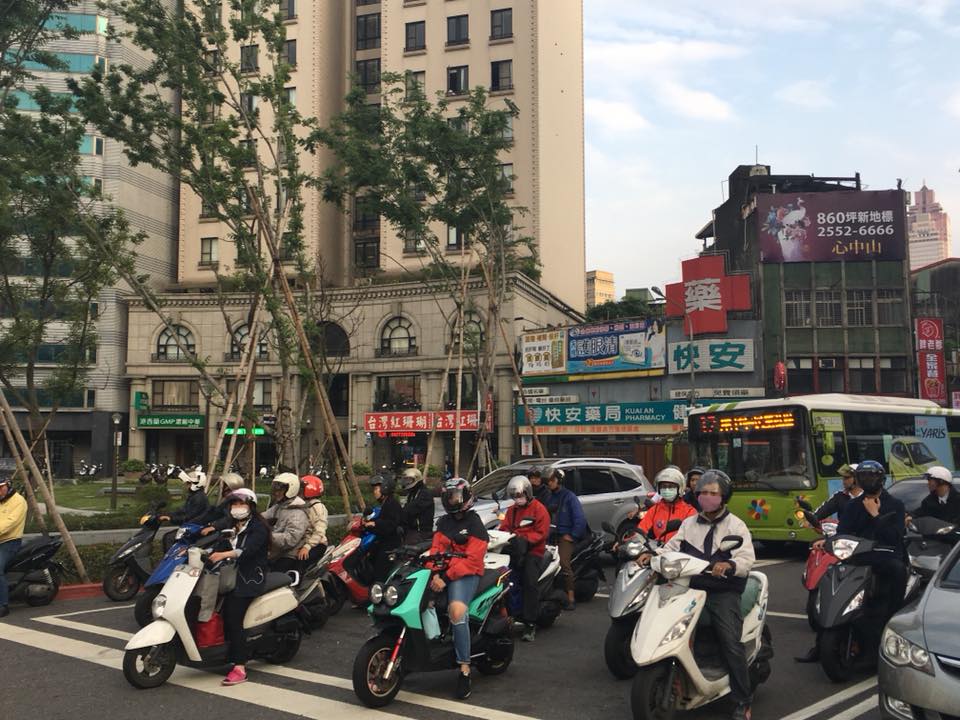 台湾の風景　バイク乗り達